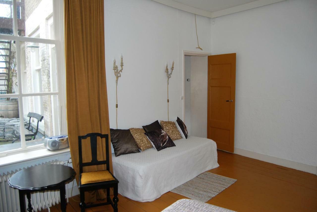 B & B Het Lemstra Hus 哈林亨 外观 照片